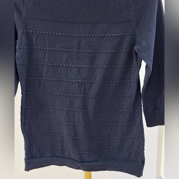 CROFT&BARROW β’ Midnight Blue Textured Knit Top - Picture 9 of 10